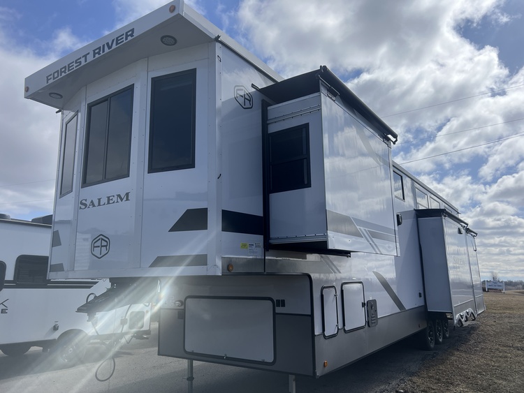 2025 FOREST RIVER SALEM ROOST 43